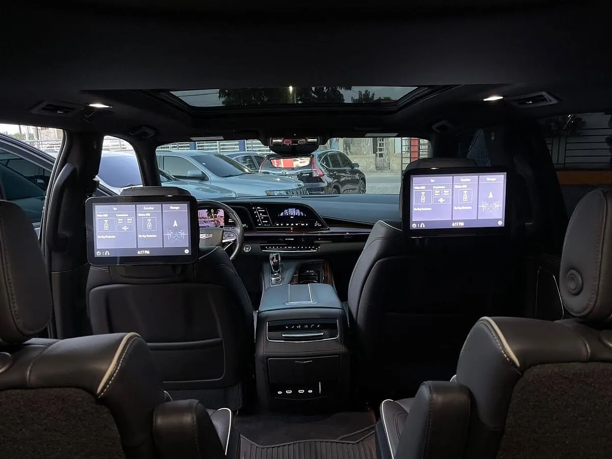 Cadillac Escalade 2021-2024 — Foto 11 de 14