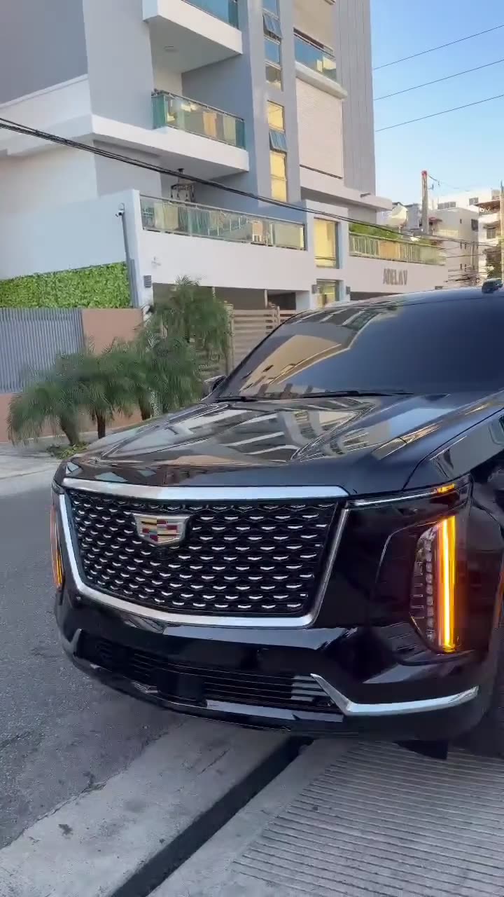Cadillac Escalade 2025-2026 — Foto 1 de 1