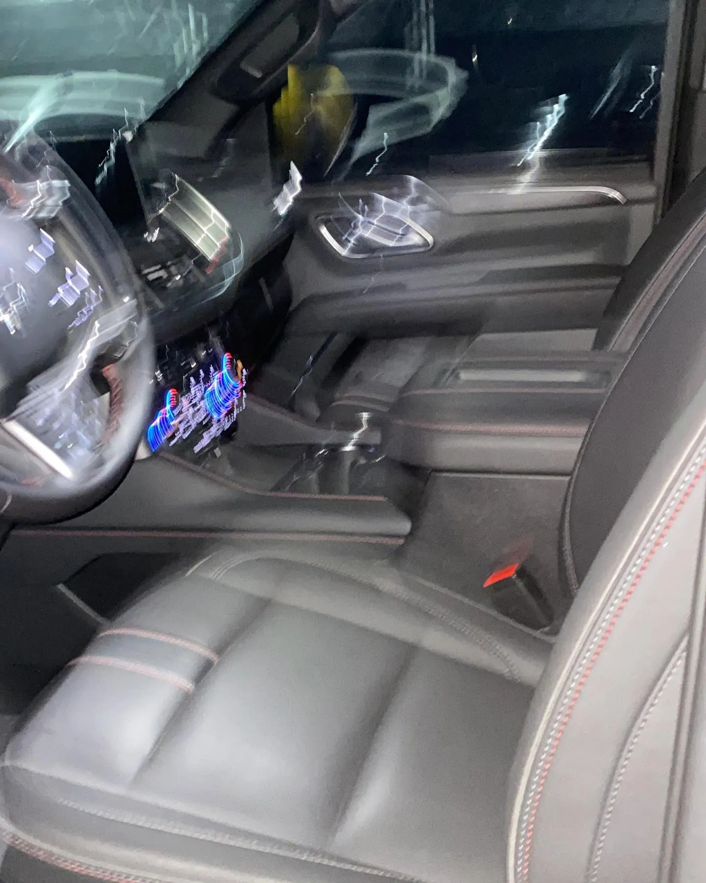 Chevrolet Tahoe RST 2022-2024 — Foto 5 de 7