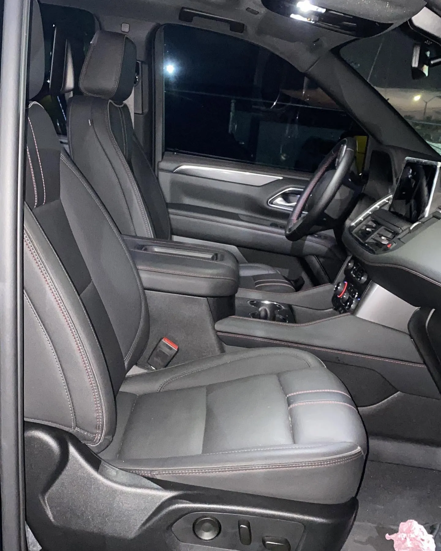 Chevrolet Tahoe RST 2022-2024 — Foto 6 de 7