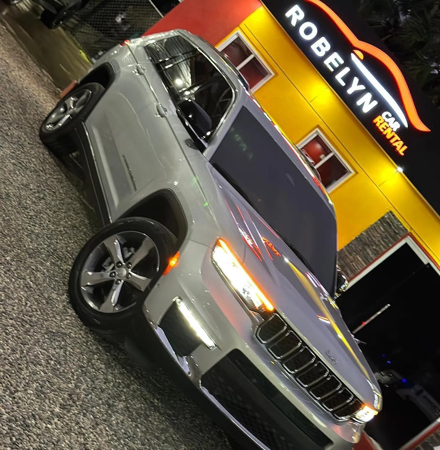 Jeep Grand Cherokee L Limited 2021-2023 — Foto 1 de 9