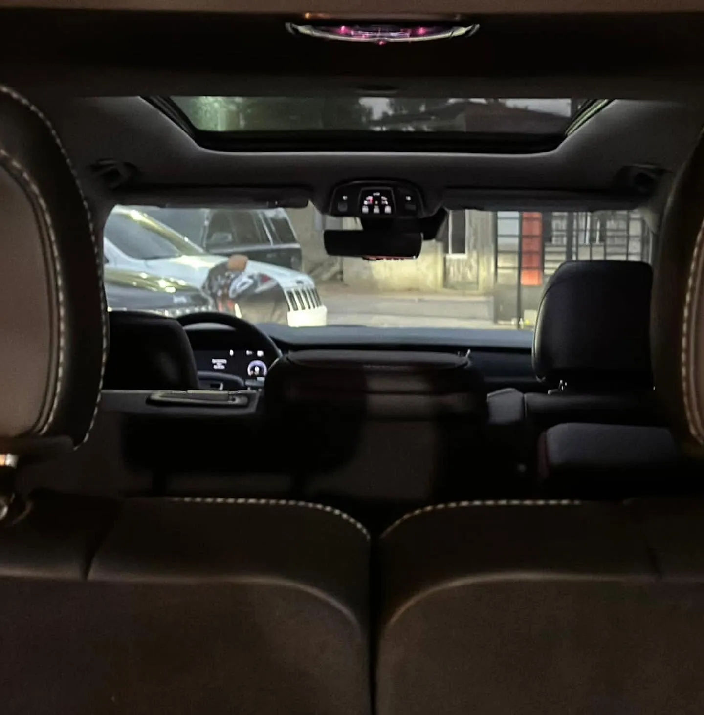 Jeep Grand Cherokee L Limited 2021-2023 — Foto 8 de 9