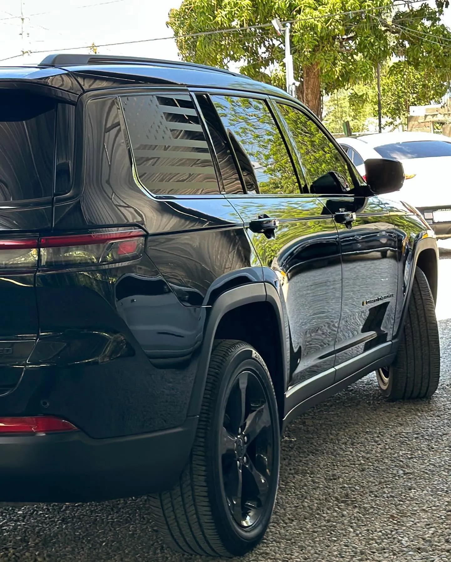 Jeep Grand Cherokee L Overland 2021-2023 — Foto 1 de 8