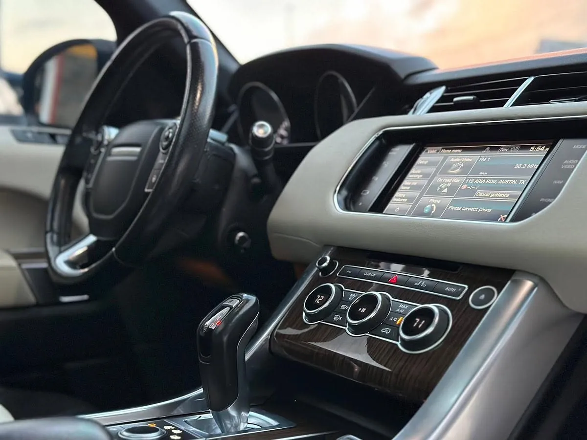 Land Rover Range Rover Sport 2014-2017 — Foto 10 de 12