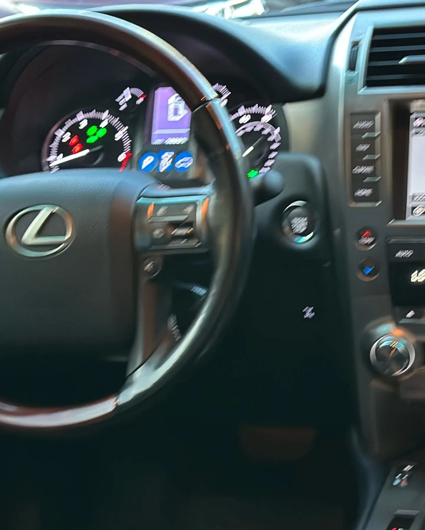 Lexus GX 460 2018-2020 — Foto 3 de 8