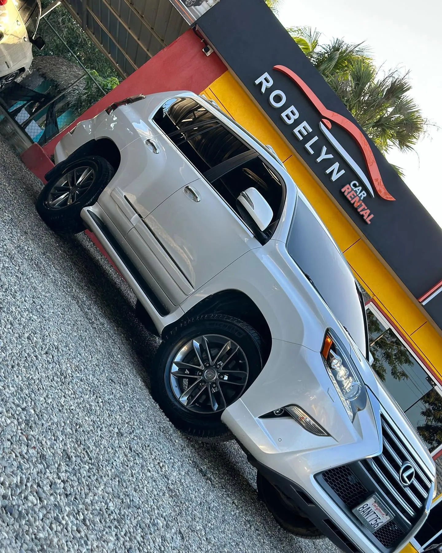 Lexus GX 460 2018-2020 — Foto 1 de 8
