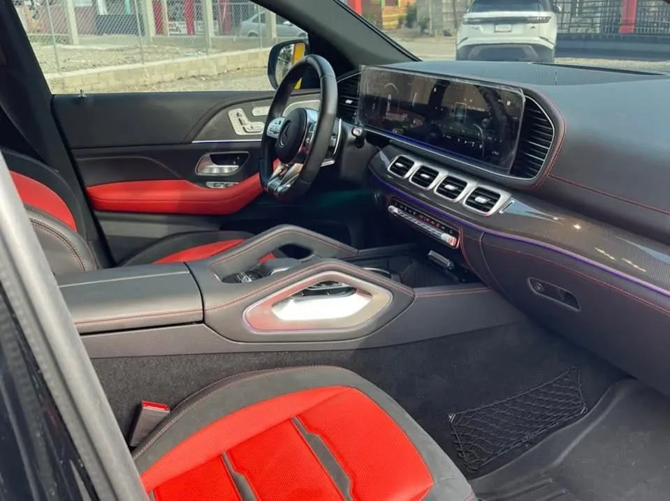 Mercedes-Benz GLE 53 AMG 2024-2025 — Foto 6 de 7