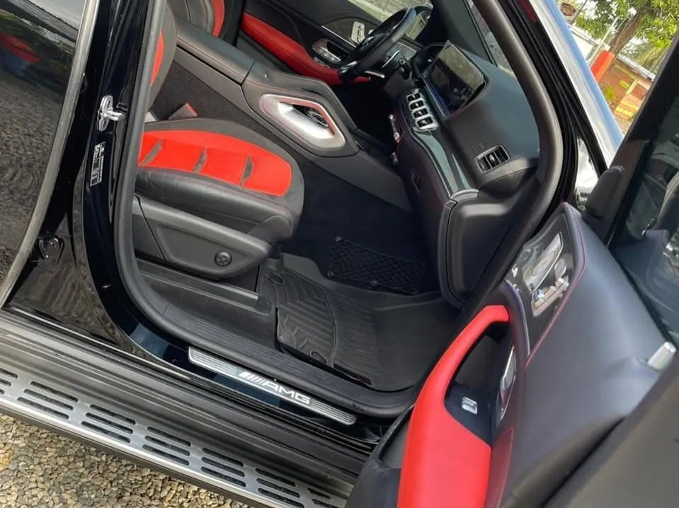 Mercedes-Benz GLE 53 AMG 2024-2025 — Foto 7 de 7